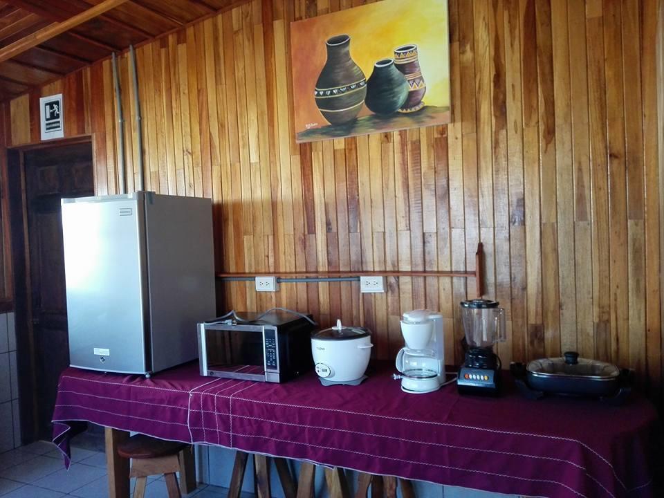 Pension Y Cabinas Colibri B&B Costa Rica Monteverde Bagian luar foto