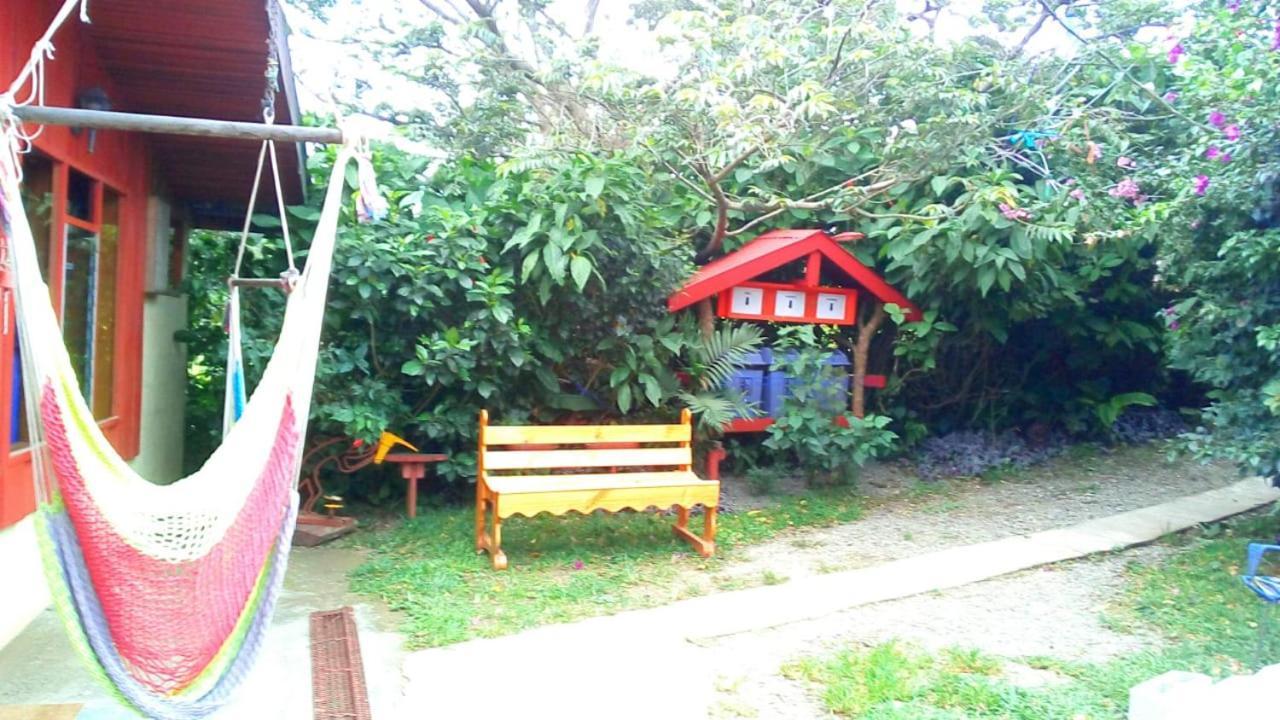 Pension Y Cabinas Colibri B&B Costa Rica Monteverde Bagian luar foto
