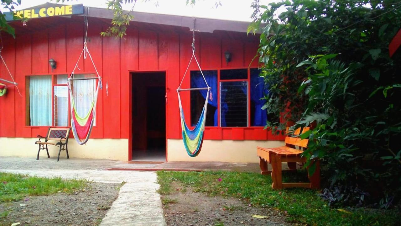 Pension Y Cabinas Colibri B&B Costa Rica Monteverde Bagian luar foto