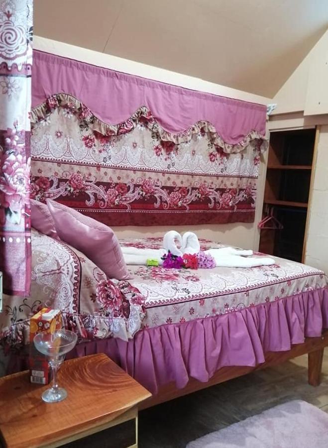 Pension Y Cabinas Colibri B&B Costa Rica Monteverde Bagian luar foto