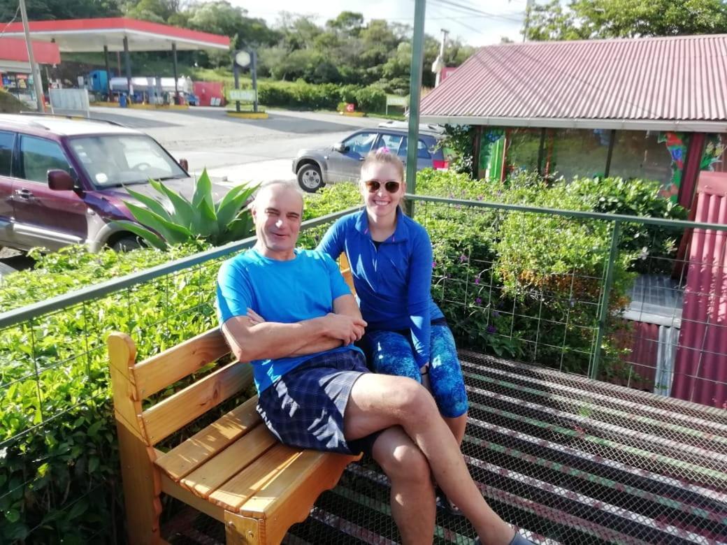 Pension Y Cabinas Colibri B&B Costa Rica Monteverde Bagian luar foto